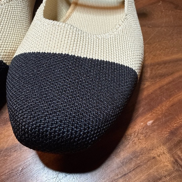 Rothy's NEW Cream and Black “The Square Mary Jane” Flats Size 9 - Picture 4 of 14